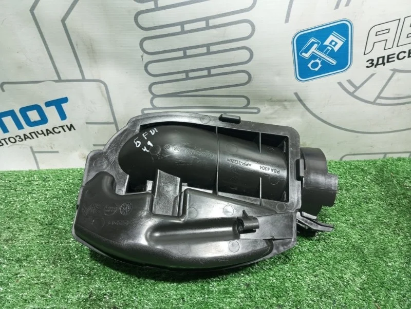 Патрубок воздушного фильтра Peugeot 207 9683340180 5F01