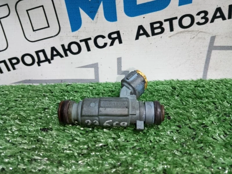 Форсунка топливная Hyundai Sonata 3531038010 EF G4JP