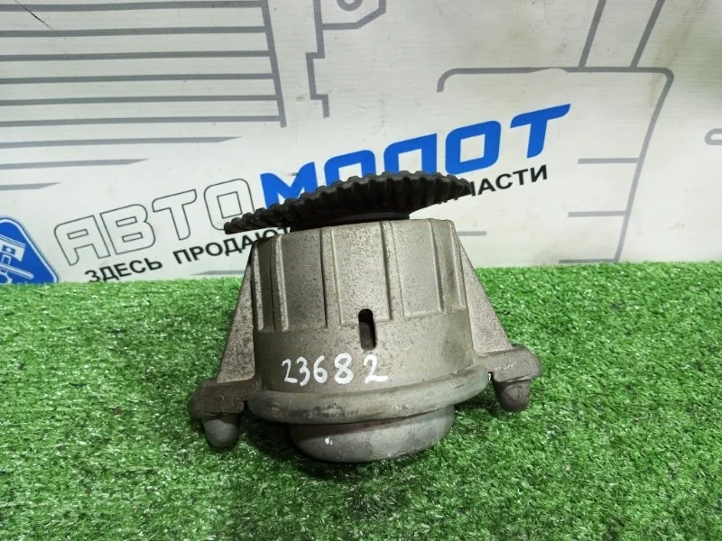 Подушка ДВС Mercedes-Benz C-Class A2042400117 W204 271860