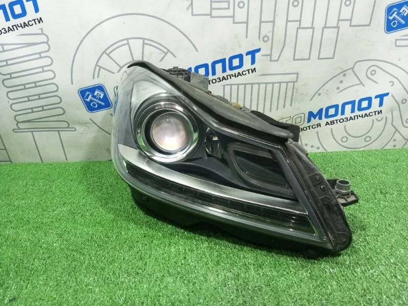 Фара правая Mercedes-Benz C-Class A2048204639 W204 271820