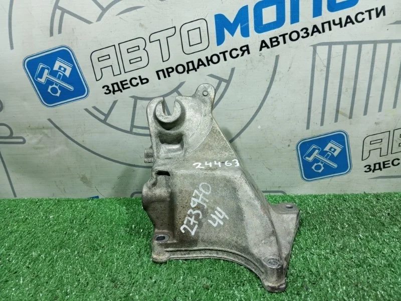 Опора ДВС Mercedes Benz E-Classe A2722234604 W212 273970 273.970 M273