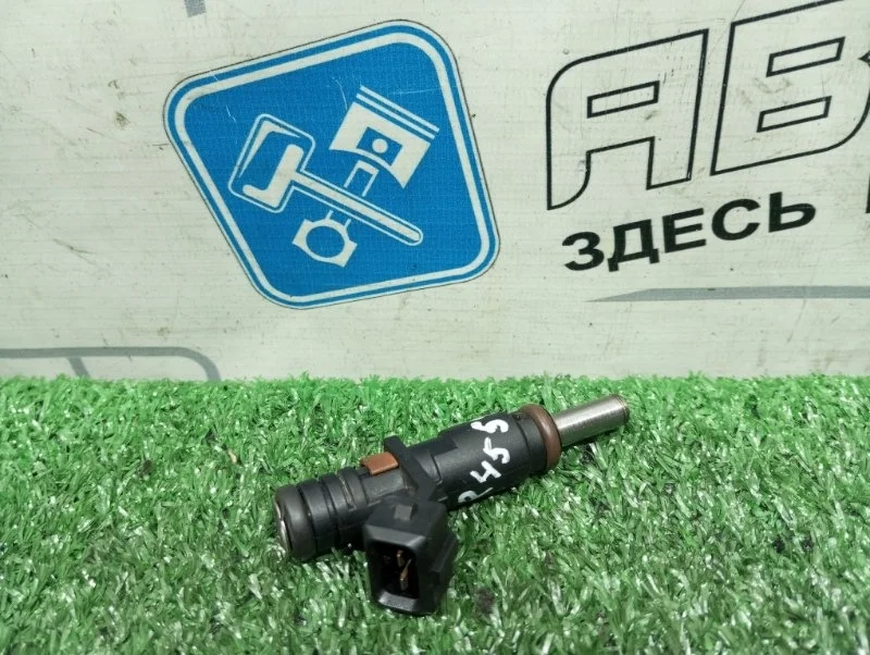 Форсунка топливная Bmw X1 13537561277 E84 N46B20BD
