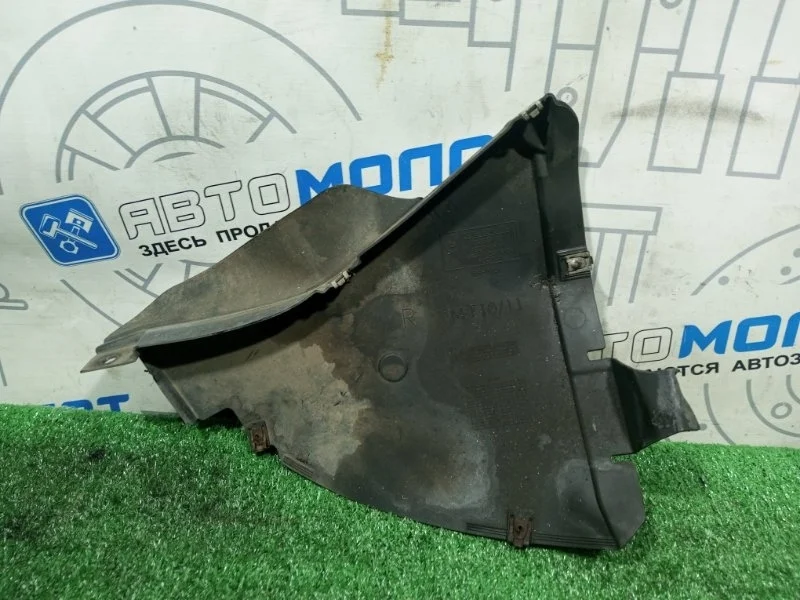 Подкрылок Bmw 5-Series 51758045196 F10 N52B30AF, правый
