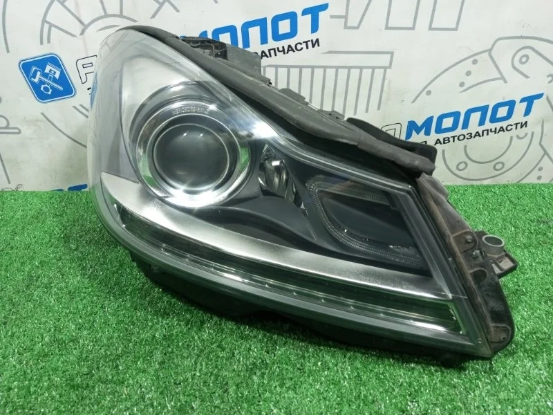 Фара правая Mercedes-Benz C-Class A2048204639 W204 271860