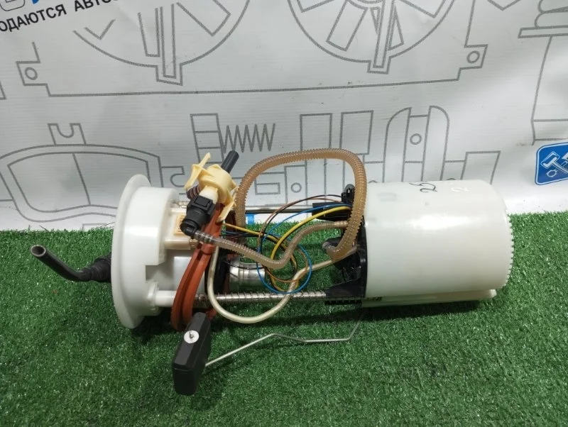 Топливный насос Audi Q5 8R0919051C 8R CDNC