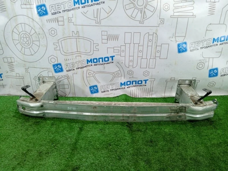 Усилитель переднего бампера Audi A4 8K0807113B B8 CDH