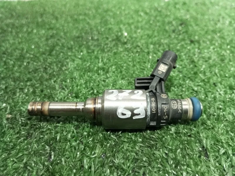 Форсунка топливная Audi A4 06H906036H B8 CDH