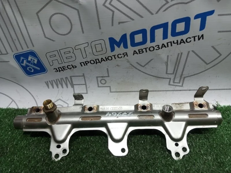 Топливная рампа Audi A4 06J133317M B8 CDH