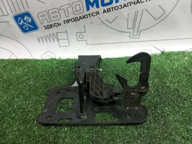 Замок капота Audi Q5 8R0823480 8R CDN