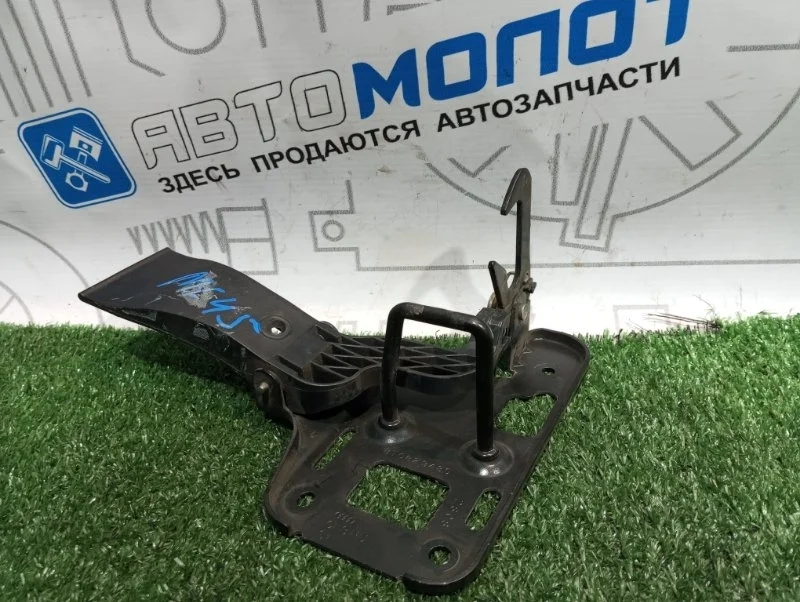 Петля капота Audi A4 8T0823480 B8 CDH