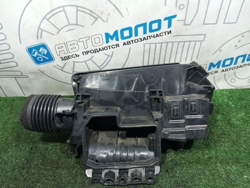 Корпус воздушного фильтра Mercedes-Benz C-Class A2710901601 W204 271820