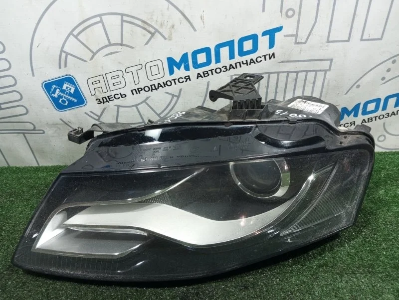 Фара левая Audi A4 8K0941003D B8 CDH, левая