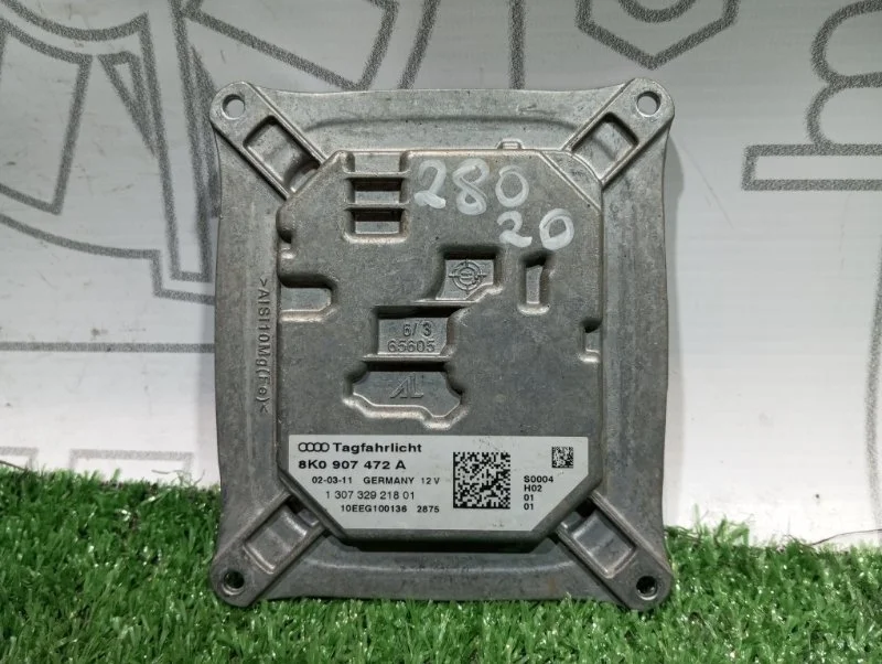 Блок розжига ксенона Audi A4 8K0907472A B8 CDN, левый