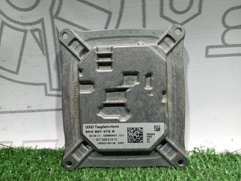 Блок розжига ксенона Audi A4 8K0907472A B8 CDN, правый