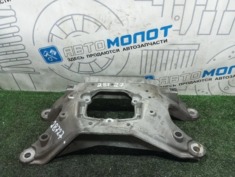 Кронштейн трансмиссии Audi Q5 8K0399263K 8R CDN