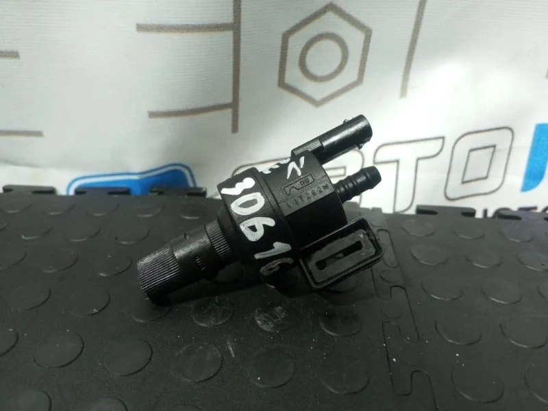 Клапан вентиляции топливного бака Audi A6 Avant 06H906517G C7 CHV