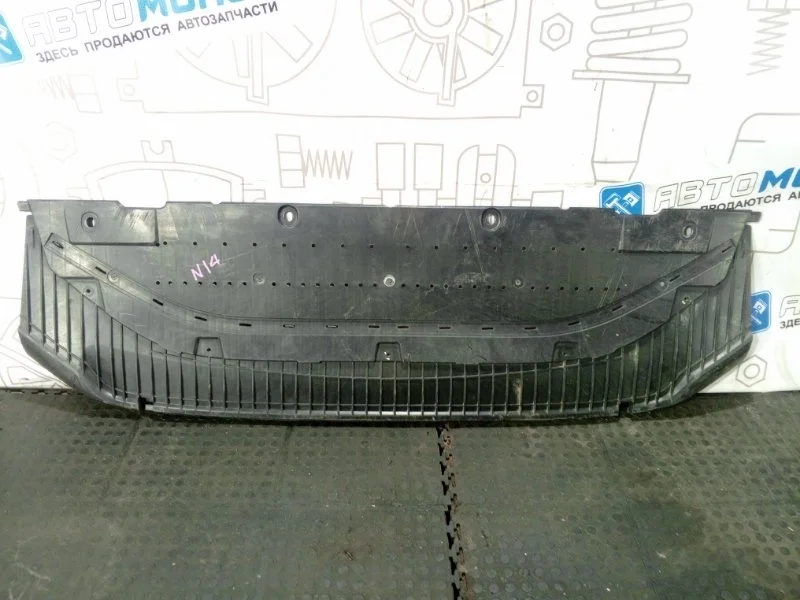 Защита бампера Audi A6 Avant 4G0807611 C7 CHV