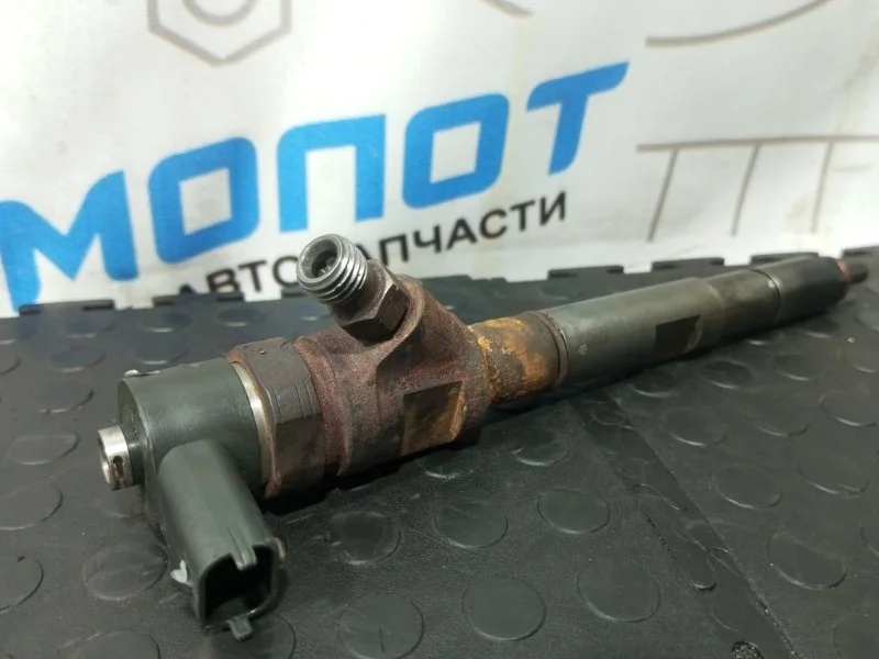 Форсунка дизельная коммон рэйл Hyundai Grand Starex 338004A500 D4CB VGT 174Л.С ЕВРО 4