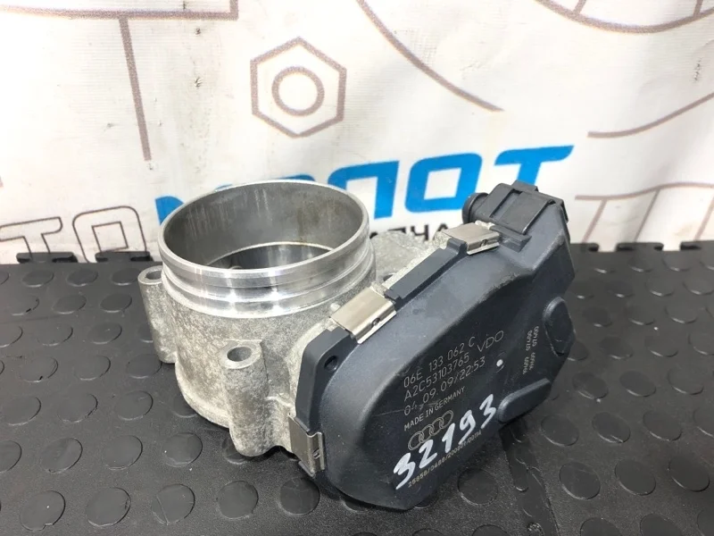 Дроссельная заслонка Audi A6 06E133062C C6 BDX CCE CCEA CHV CHVA