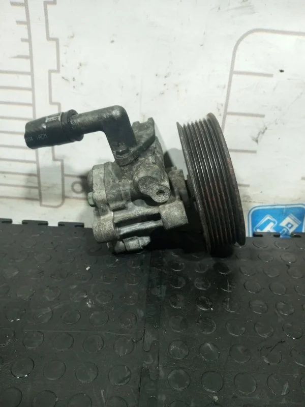 Гидроусилитель руля Hyundai Grand Starex 571004H000 D4CB VGT 174Л.С ЕВРО 4