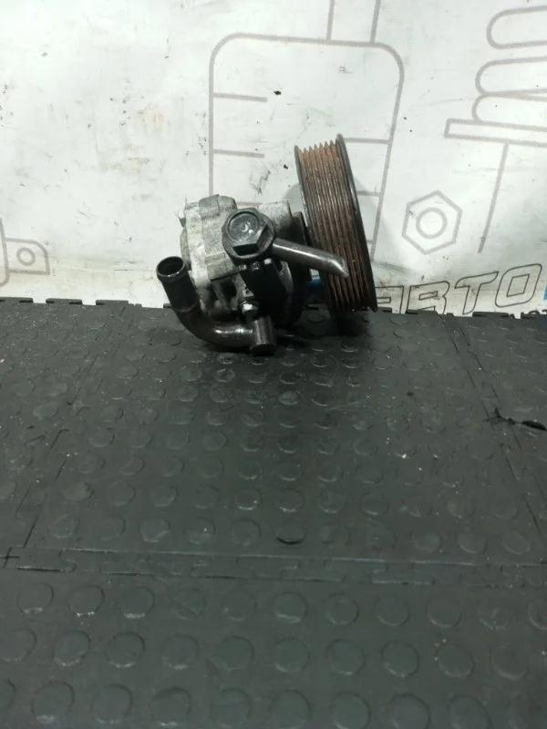 Гидроусилитель руля Hyundai Grand Starex 571004H000 D4CB VGT 174Л.С ЕВРО 4