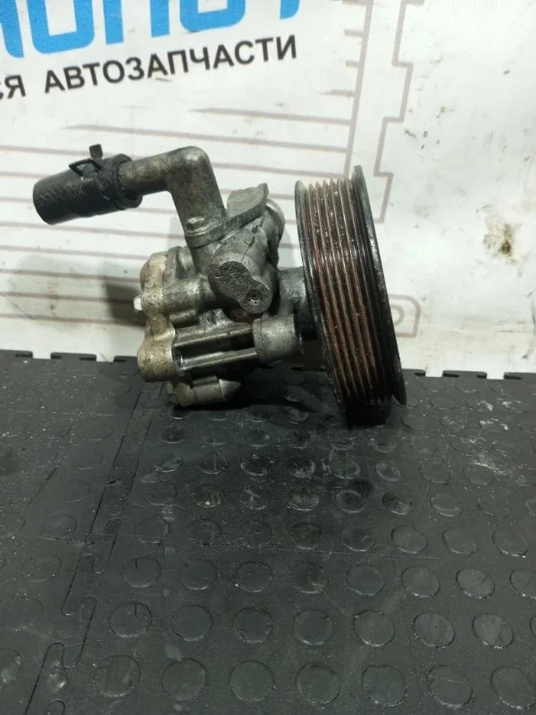 Гидроусилитель руля Hyundai Grand Starex 571004H000 D4CB VGT 174Л.С ЕВРО 4