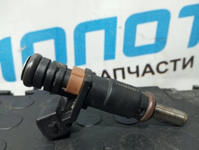 Форсунка топливная Bmw X1 13537561277 E84 N46B20BD