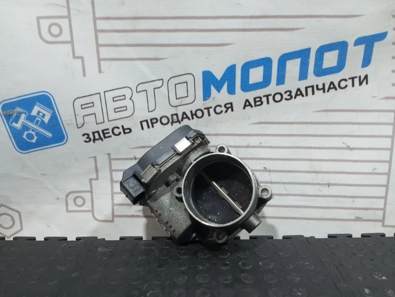 Дроссельная заслонка Audi A4 06E133062C 8K5 CAL