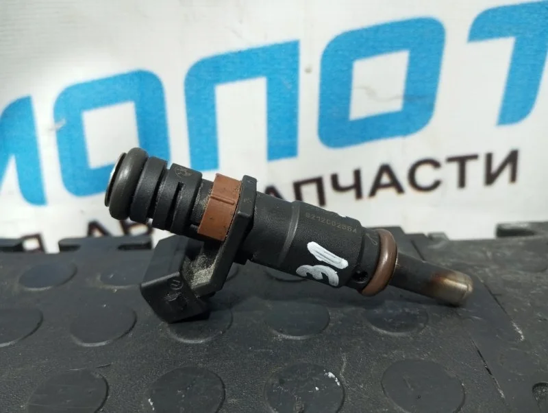 Форсунка топливная Bmw X1 13537561277 E84 N46B20BD