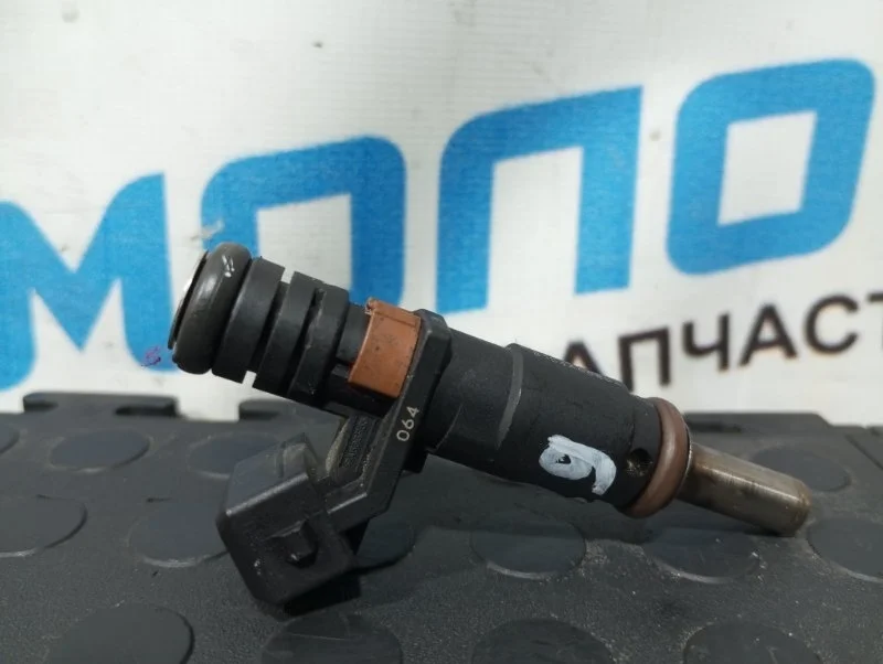 Форсунка топливная Bmw 1-Series 13537561277 E87 N45B16AC