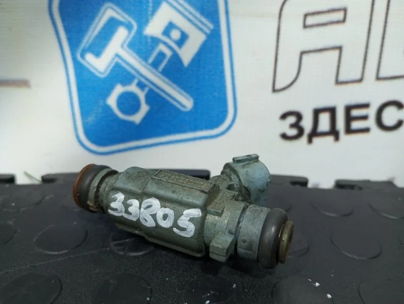 Форсунка топливная Hyundai Sonata 9260930003 EF G4JP