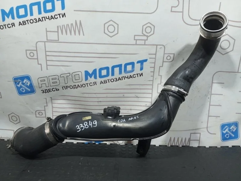 Патрубок интеркулера Audi A3 1K0145770N 8P CDA