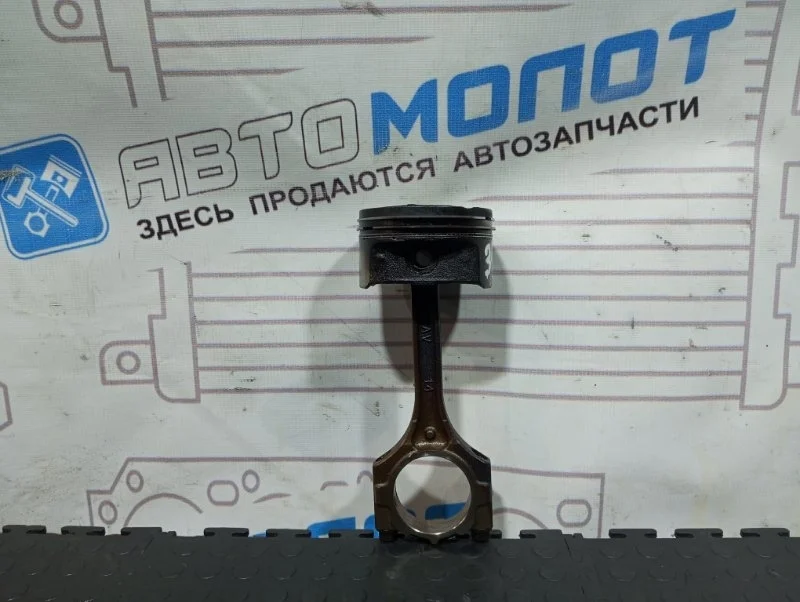 Поршень с шатуном Kia Rio 2010-2017 235102B110 G4FC