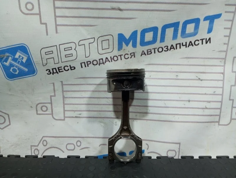 Поршень с шатуном Kia Rio 2010-2017 235102B110 G4FC