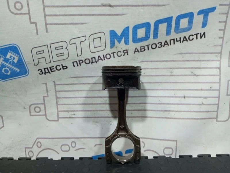 Поршень с шатуном Kia Rio 2010-2017 235102B110 G4FC