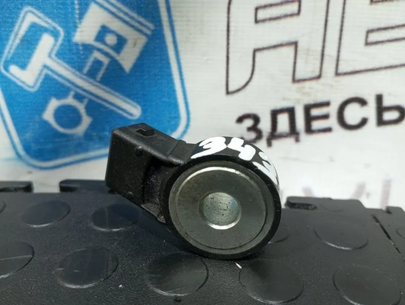 Датчик детонации Ssangyong Kyron 2008 1611533628 DJ 664951