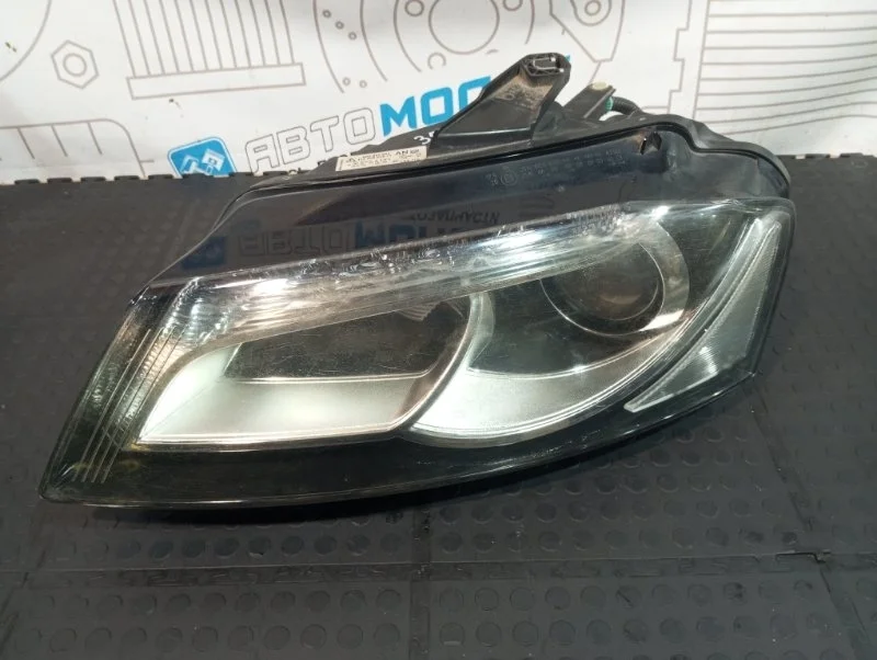 Фара левая Audi A3 2011 8P0941003 8PA CAXC