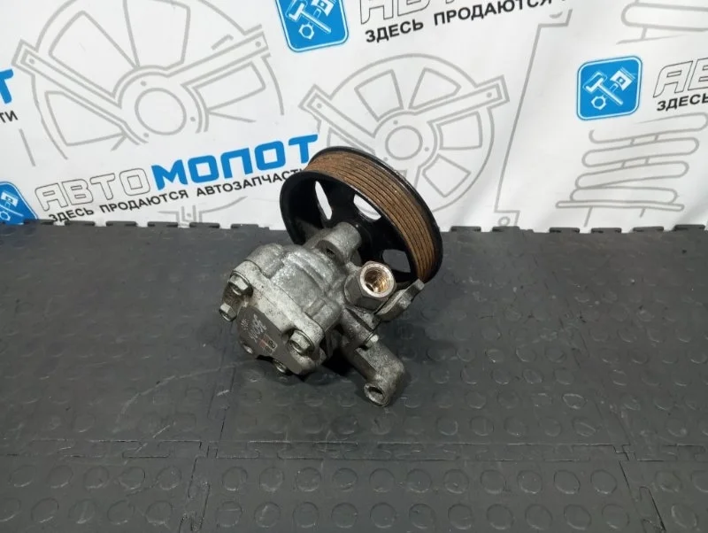 Насос гидроусилителя руля Hyundai Grand Starex 571004H000 D4CB VGT 174Л.С ЕВРО 4