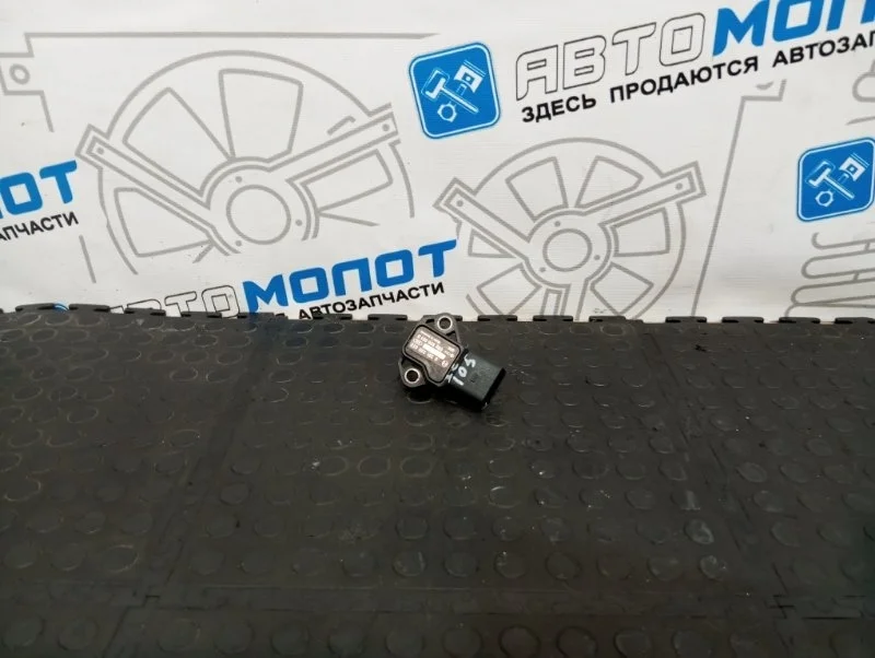 Датчик давления наддува Volkswagen Tiguan 038906051D 5N1 CAW