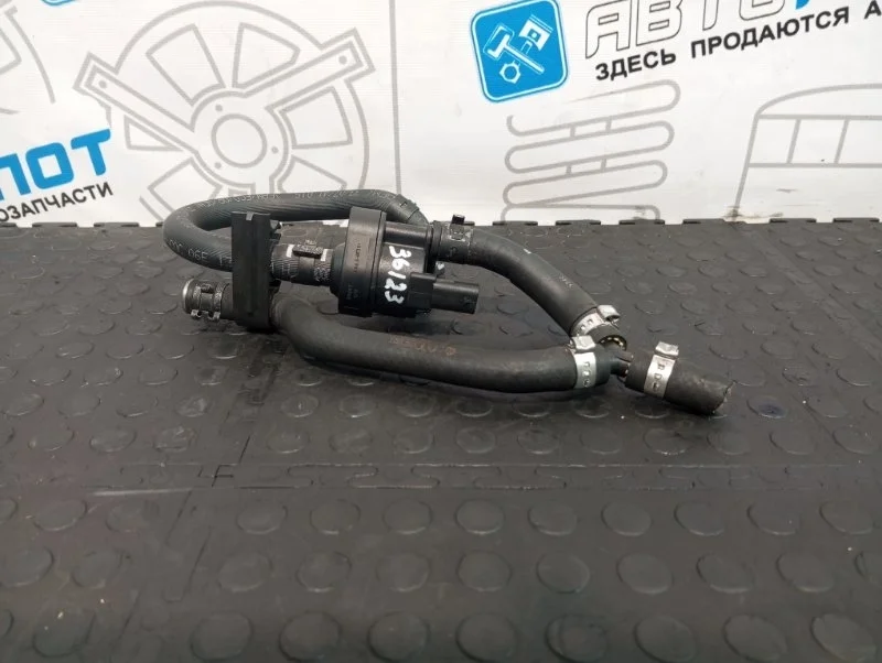 Клапан вакуумный Audi A5 06H906517G 8T3 CAL