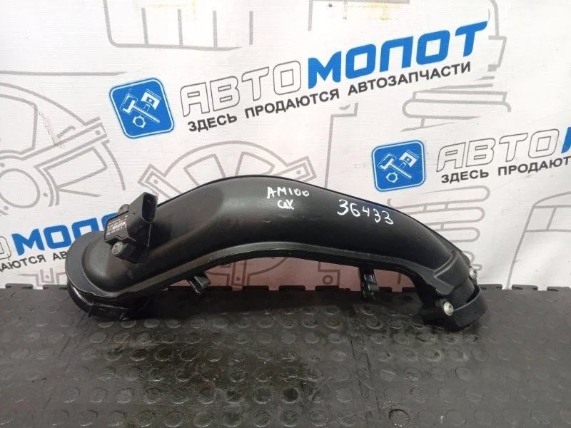 Патрубок Audi A3 03C145673 CAXC