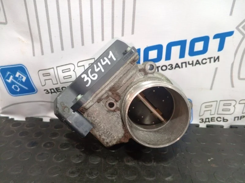 Дроссельная заслонка Volkswagen Tiguan 06F133062Q 5N1 CCZ, передняя