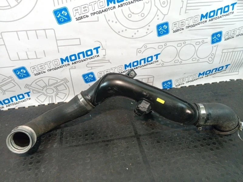 Патрубок интеркулера Audi A3 1K0145834 8PA CDA