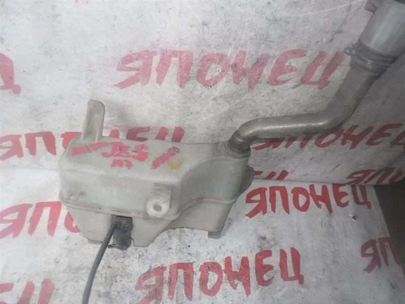 Бачок стеклоомывателя Toyota Aristo 8531530160 JZS147