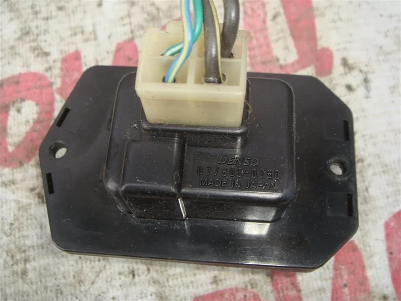 Реостат печки Subaru Legacy 73533AG000 BP5 EJ204