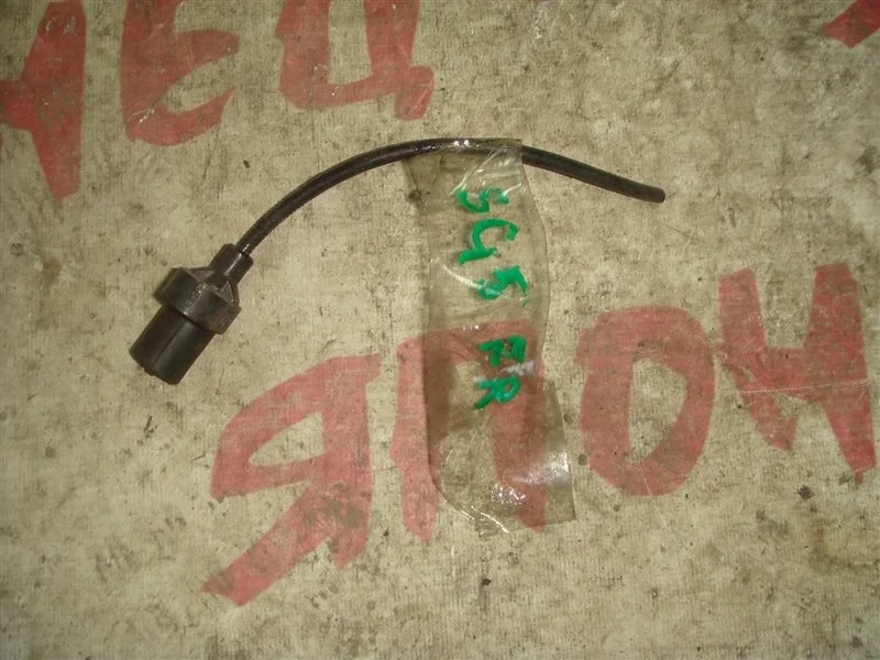 Датчик abs Subaru Forester 27540AE020 SG5 EJ20, передний правый