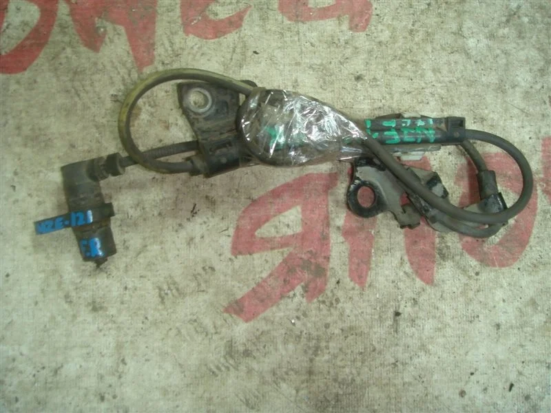 Датчик abs Toyota Corolla 8954212070 NZE121 1NZ-FE, передний правый