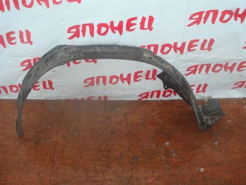 Подкрылок Suzuki Swift 7232180G01 HT51S M13A, передний правый