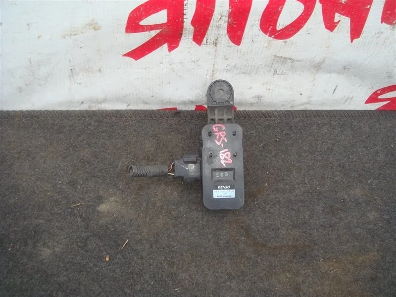 Датчик температуры Toyota Crown 8889850031 GRS182 3GR-FSE