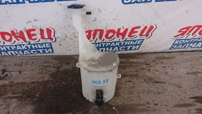 Бачок стеклоомывателя Toyota Raum 2007 8531552030 NCZ25 1NZ-FE